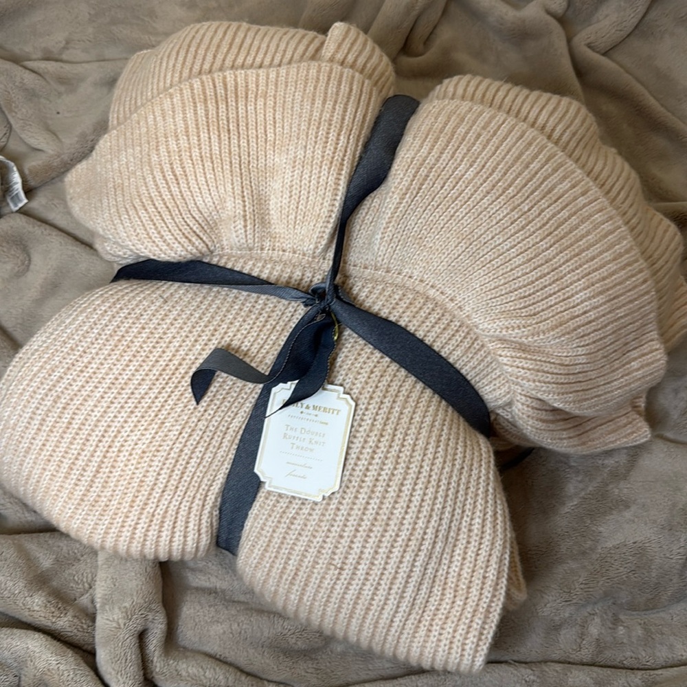 Emily & Merritt for pottery barn teen double ruffle throw